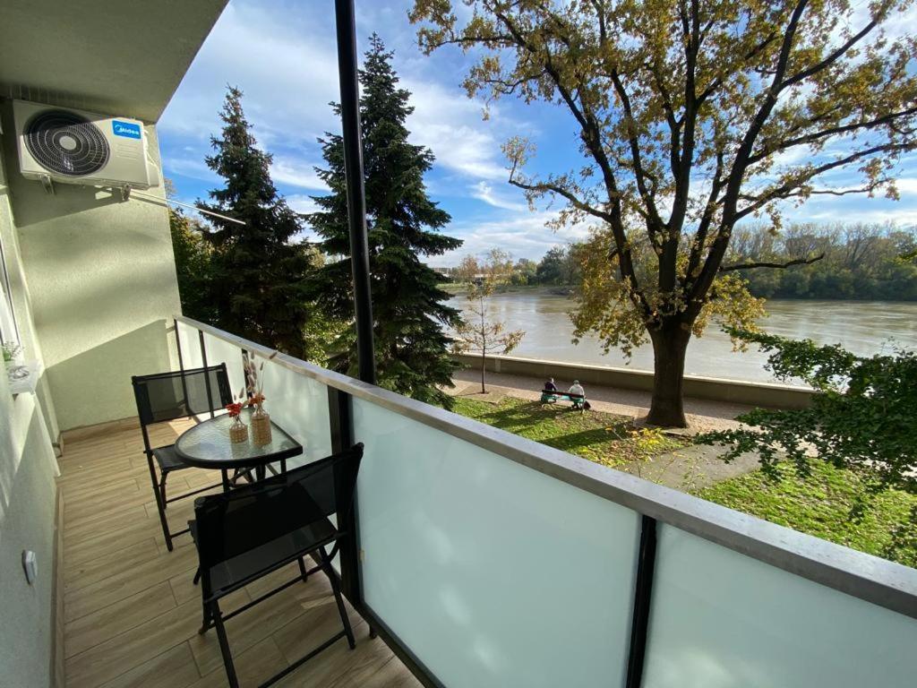 Hip Riverview Bestern Szeged Bagian luar foto